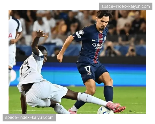 媒体前瞻巴黎对阵马赛,指出定位球或是打破僵局关键 媒体前瞻巴黎对阵马赛,指出定位球或是打破僵局关键